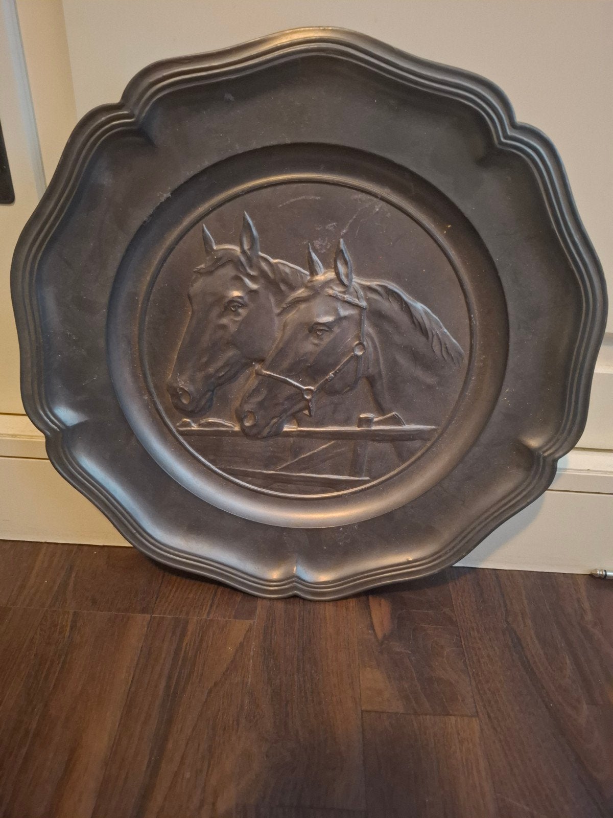 Vintage Tinnen Wandbord met Paardenreliëf, Ophalen of Verzenden