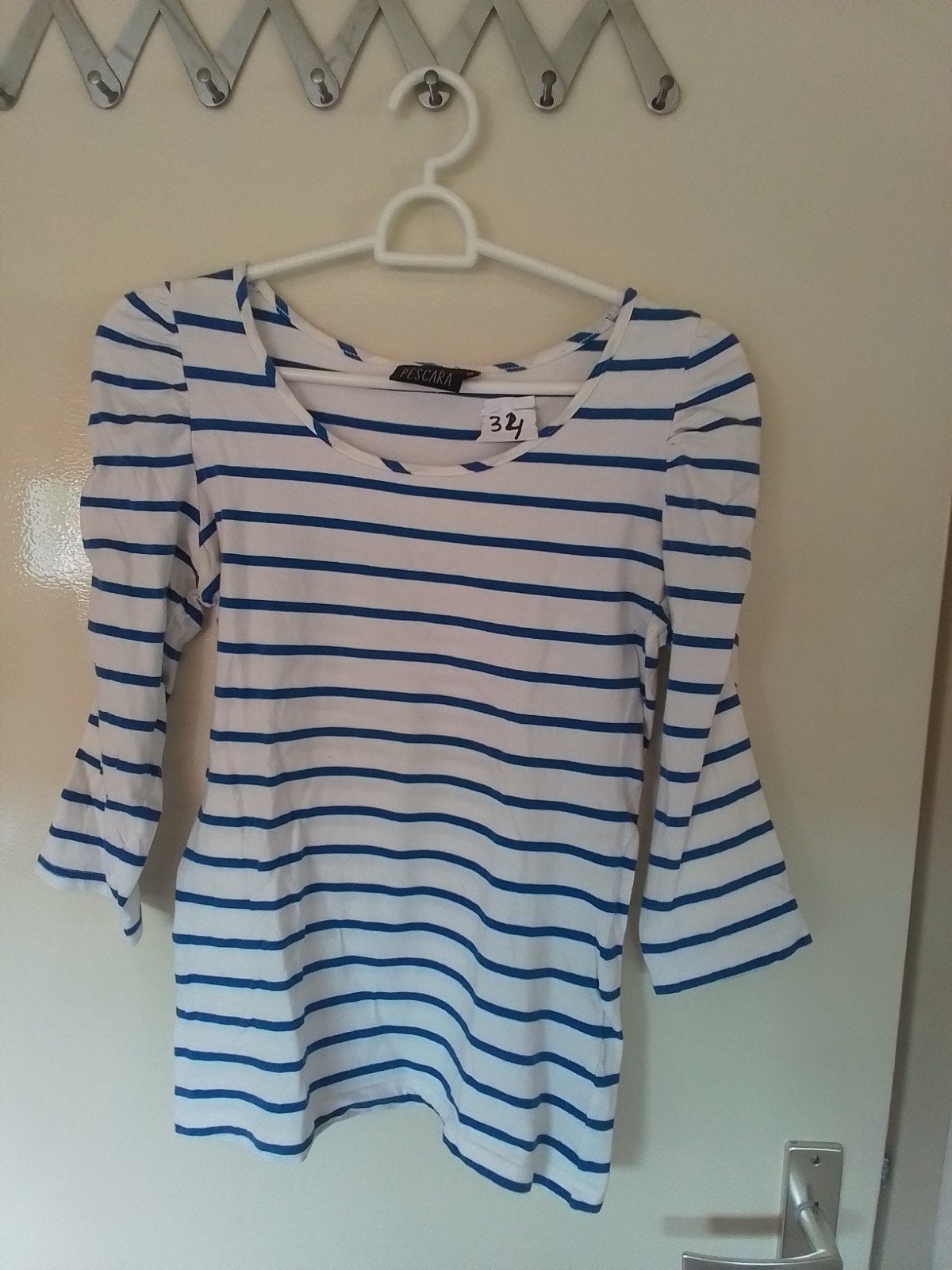 34 Wit shirtje met blauwe streep van Pescara maat M, Wit, Ophalen of Verzenden, Zo goed als nieuw, Korte mouw