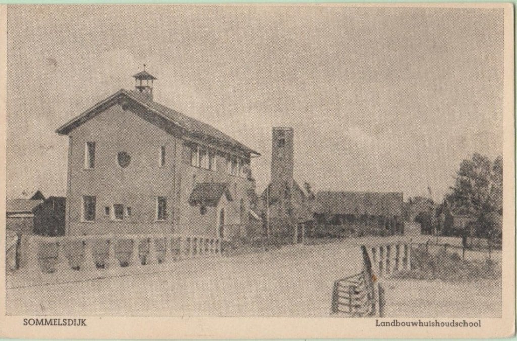Sommelsdijk (ZH) Landbouwhuishoudschool 1948, Verzamelen, Ophalen, 1920 tot 1940, Gelopen, Zuid-Holland