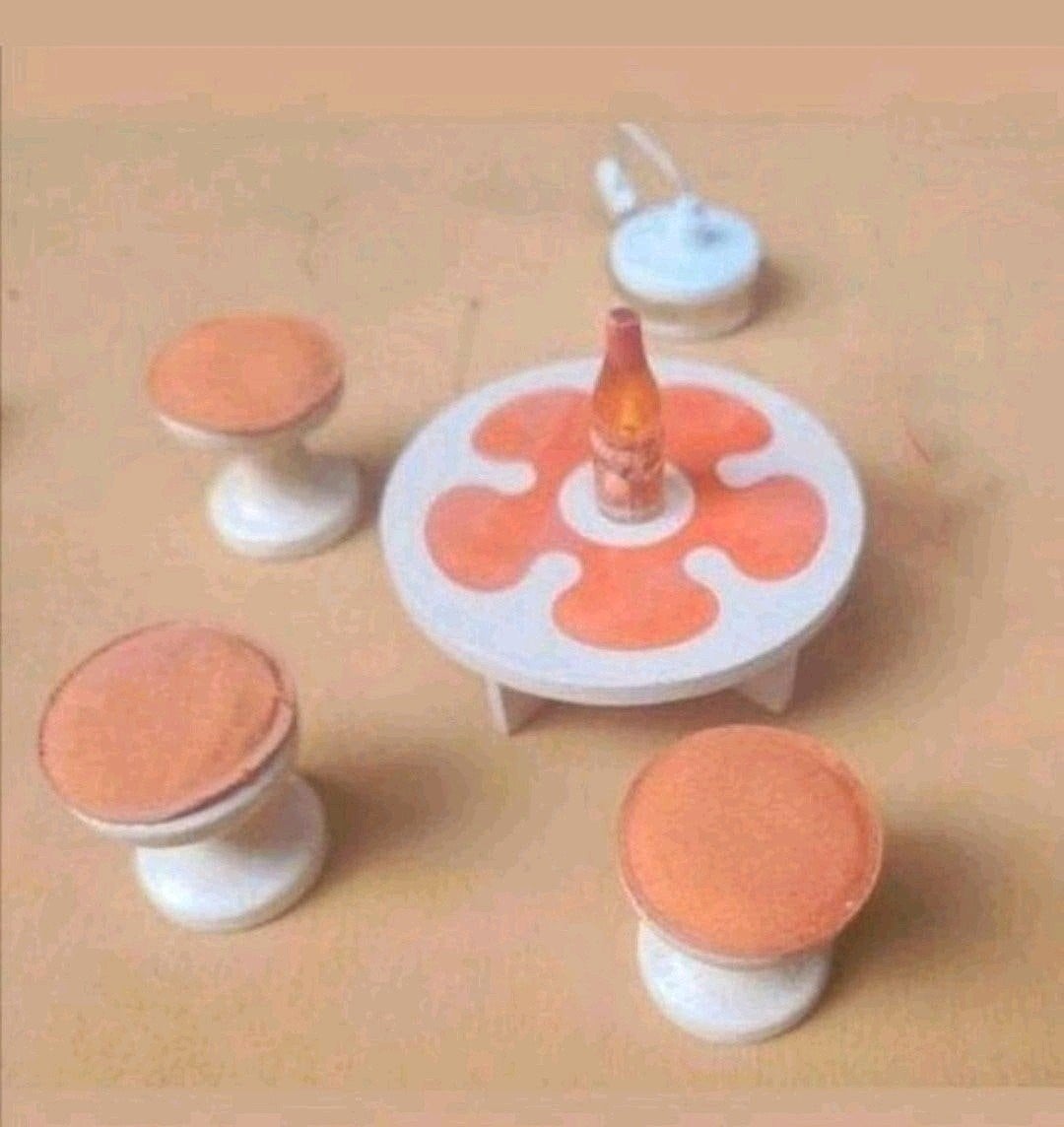 Lundby Poppenhuis Tafel Stoelen Loungeset 1:16 Hanglamp 1970, Tickets en Kaartjes, Drie personen of meer, Cadeaubon