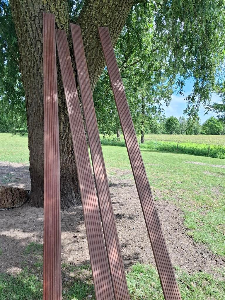 4 lange hardhouten vlonderplanken  azobe, Tuin en Terras, Palen, Balken en Planken, Ophalen of Verzenden, Nieuw, 250 cm of meer