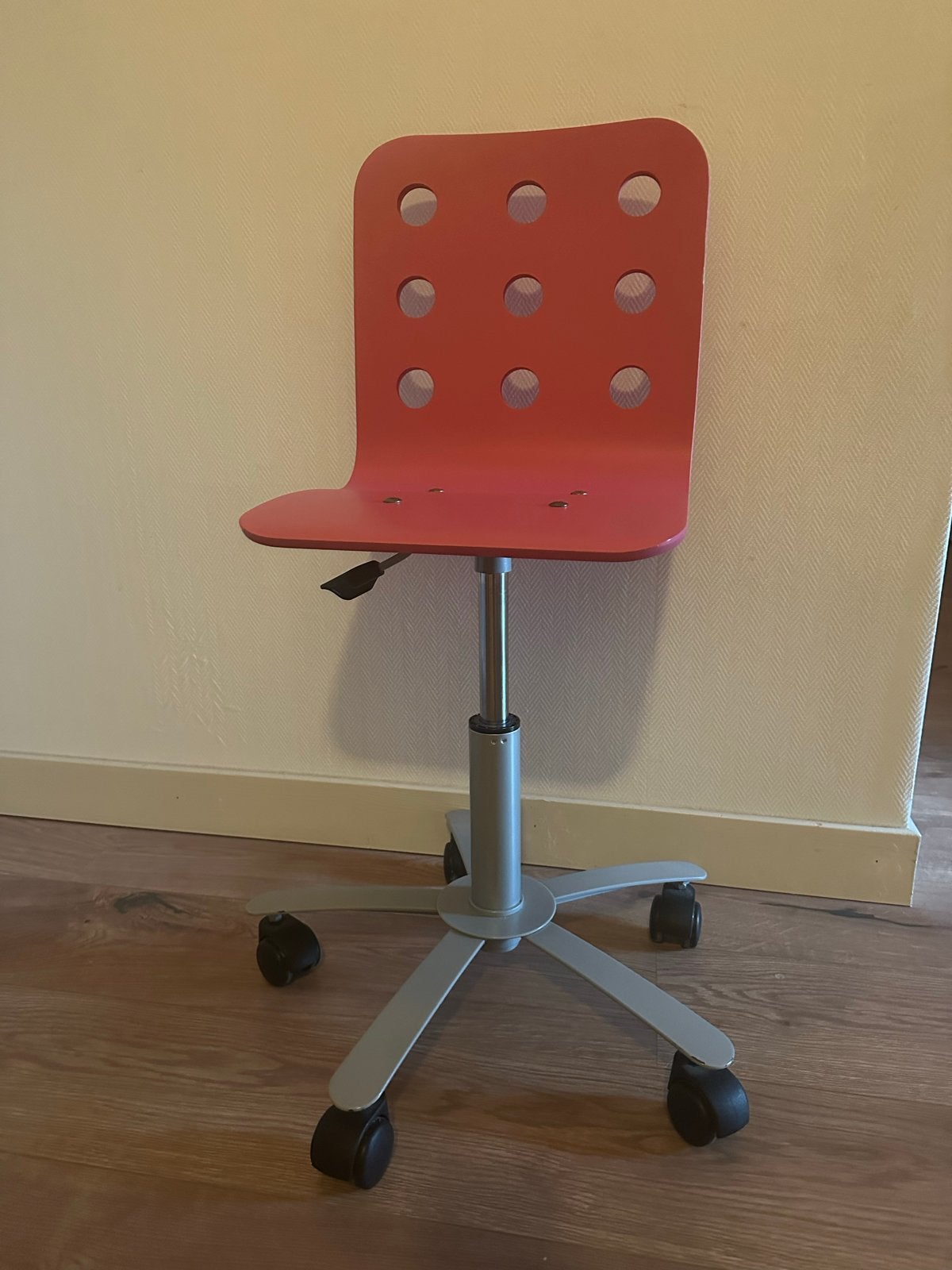 Ikea bureaustoel voor kinderen - roze, Ophalen, Gebruikt, Rood, Bureaustoel