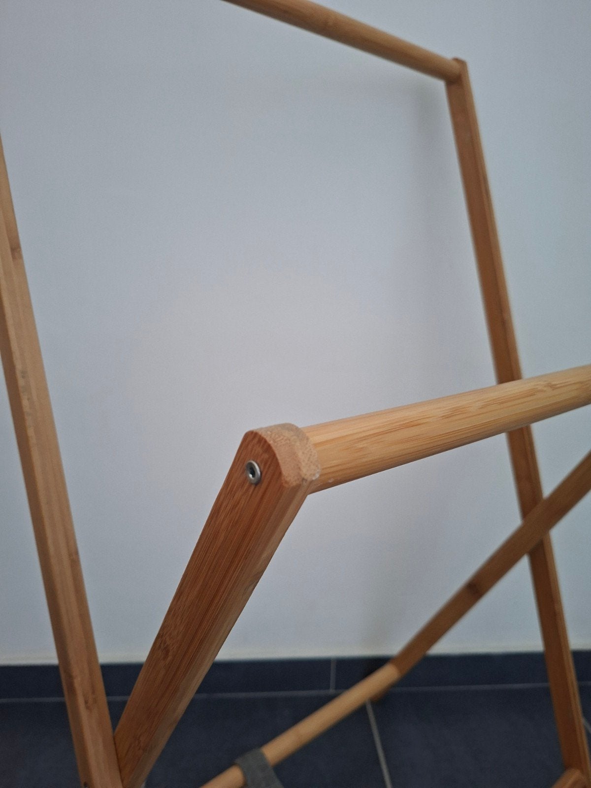 Bamboe handdoekenrek, Ophalen
