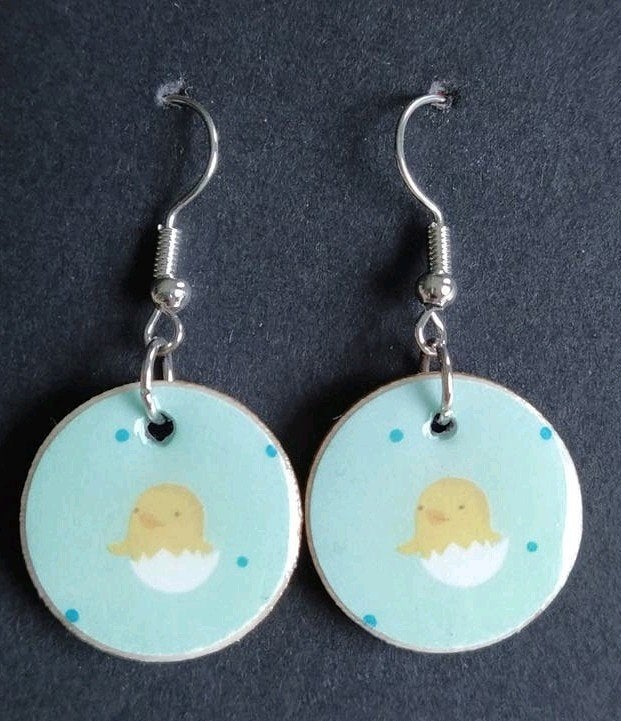 Handgemaakte unieke oorbellen, kuikentje #40, Sieraden, Tassen en Uiterlijk, Oorbellen, Ophalen of Verzenden, Nieuw, Overige kleuren