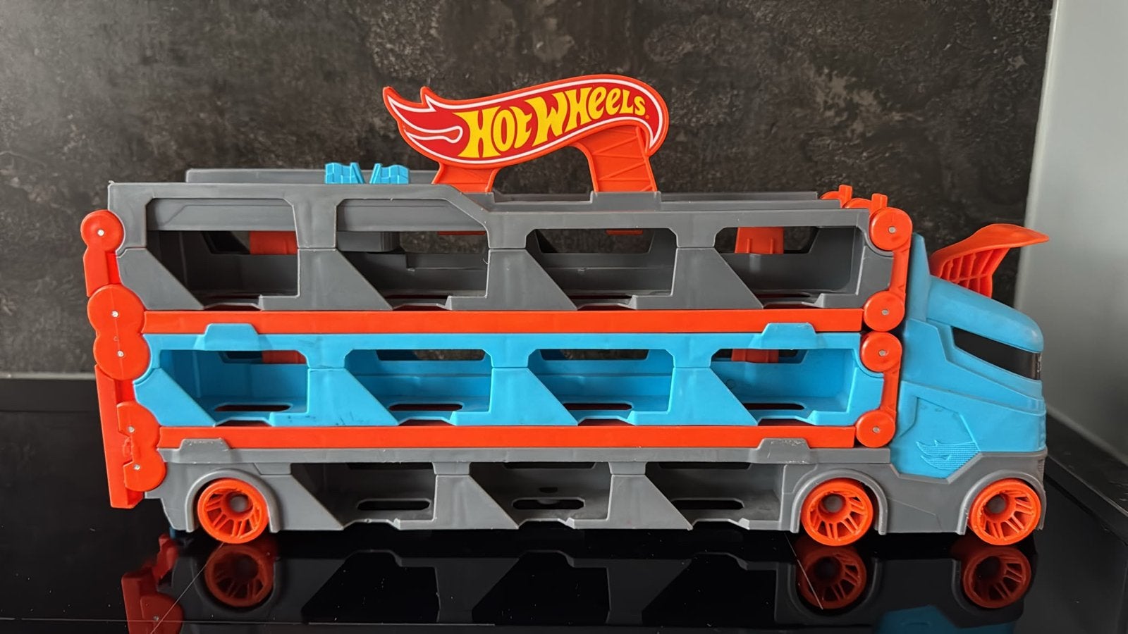 Hot Wheels Racebaan Vrachtwagen met Opslag, Zelf te bouwen, Ophalen of Verzenden, Hot Wheels, Handmatig