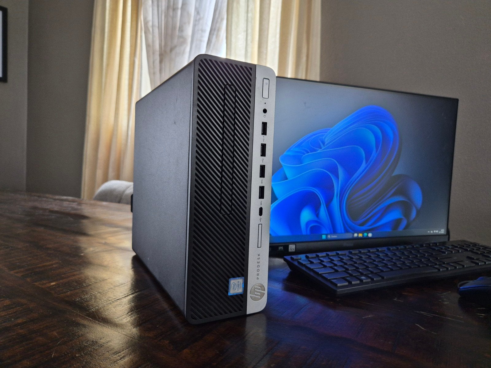 Hp prodesk i5 8gb ram 256gb ssd windows 11, Computers en Software, Desktop Pc's, 256 GB, 8 GB, Zo goed als nieuw, SSD