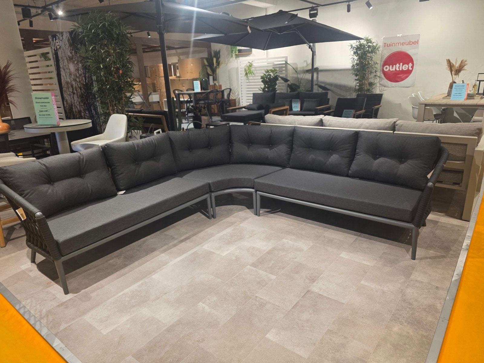 SHOWROOM SALE APELDOORN, Ophalen, 5 zitplaatsen, Loungeset, Bank