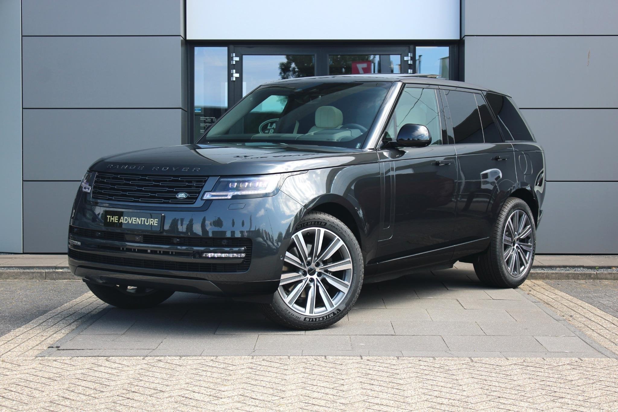 Land Rover Range Rover P460e SWB HSE | Perlino | Head-Up | S, Auto's, Land Rover, Automaat, 460 pk, Euro 6, Met garantie (alle)
