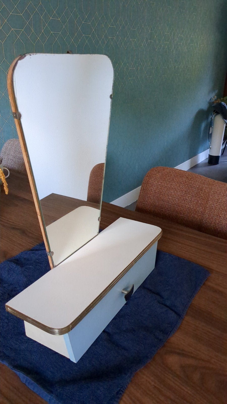 Vintage wandspiegel met lade/klep, Ophalen of Verzenden, Huis en Inrichting