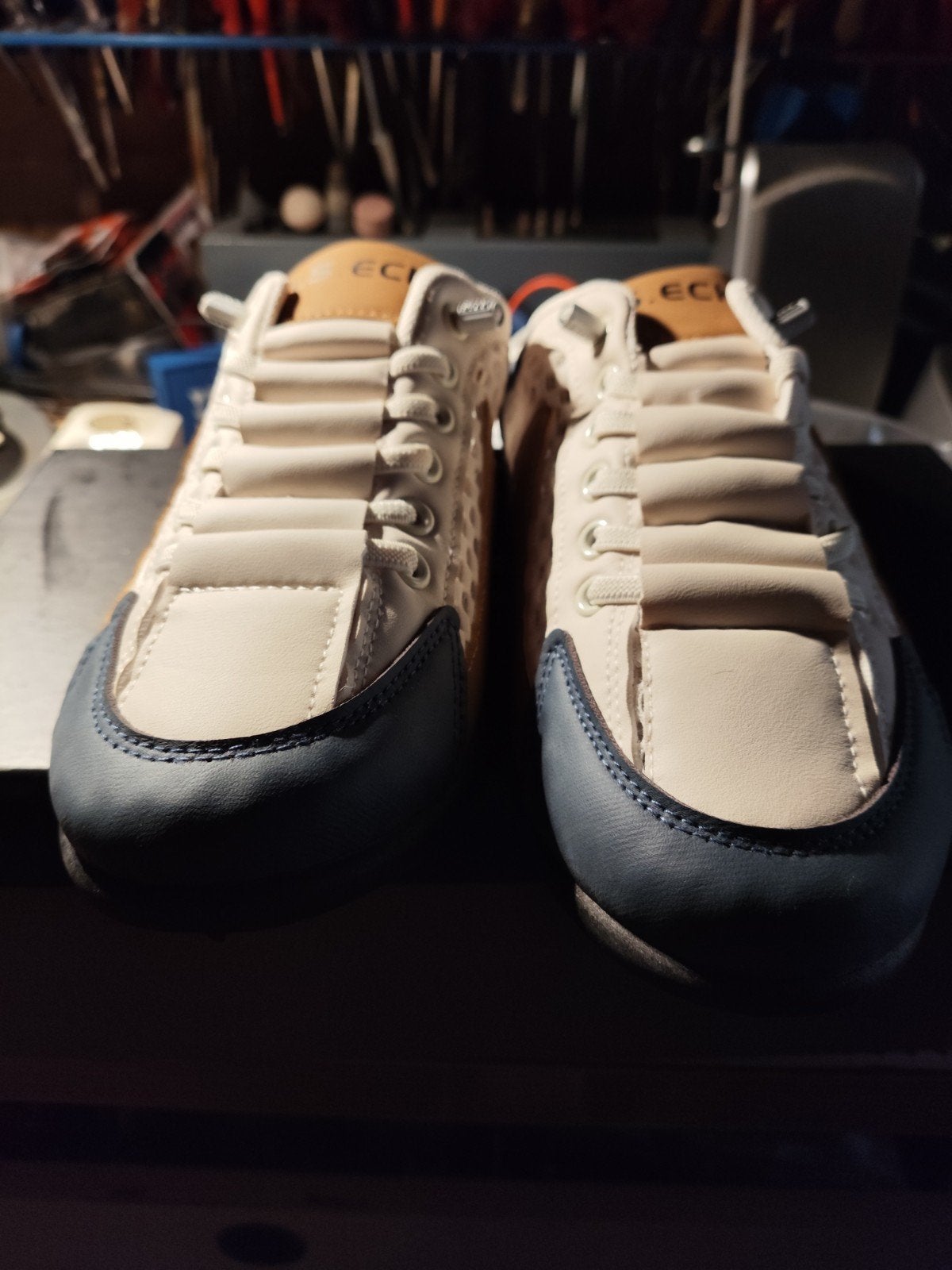 Nieuwe Pantoffels Maat 43, Overige kleuren, Nieuw, Ophalen of Verzenden, Pantoffels of Sloffen