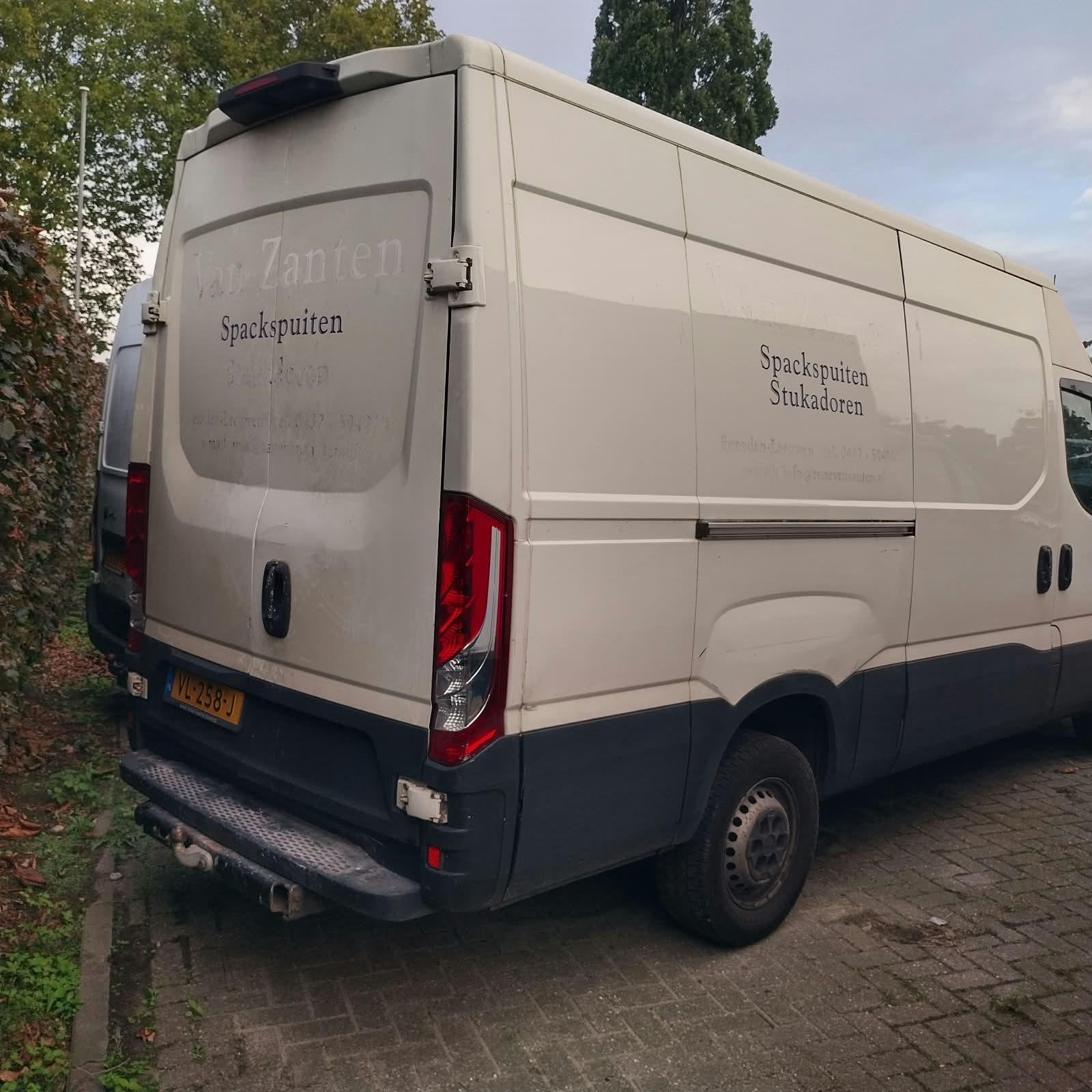 Iveco Daily 35S13V 2.3 352 H3 L, 13 km/l, Euro 5, Gebruikt, Iveco