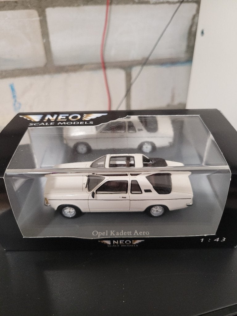 NEO models 1:43 opel kadett c aero, Ophalen of Verzenden, Zo goed als nieuw, Auto, Overige merken