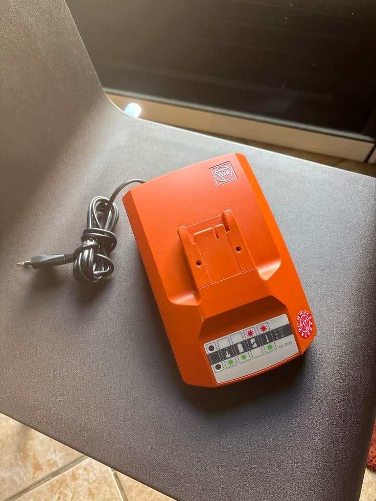 Fein ALG30 Snel Lader. In very good condition., Ophalen of Verzenden, Gebruikt