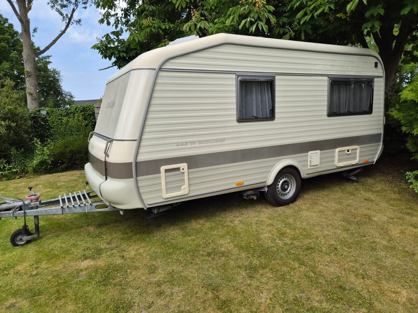 Fijne Avento 445 TF exclusief caravan te koop, Caravans en Kamperen, Mover, Vast bed, Avento, Particulier