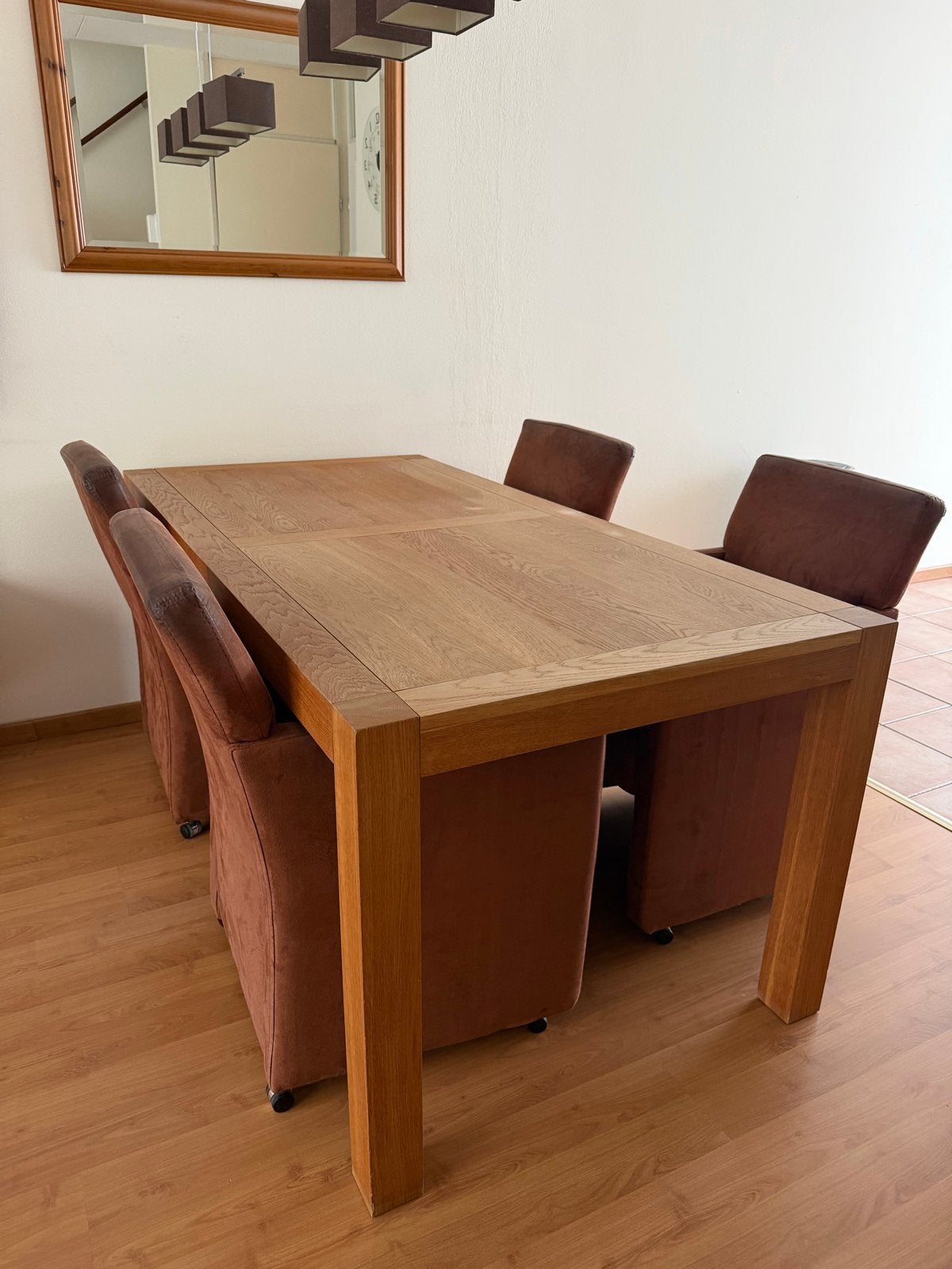 Eikenhouten eettafel met gebruikerssporen, Gebruikt, Eikenhout, 150 tot 200 cm, Vier personen