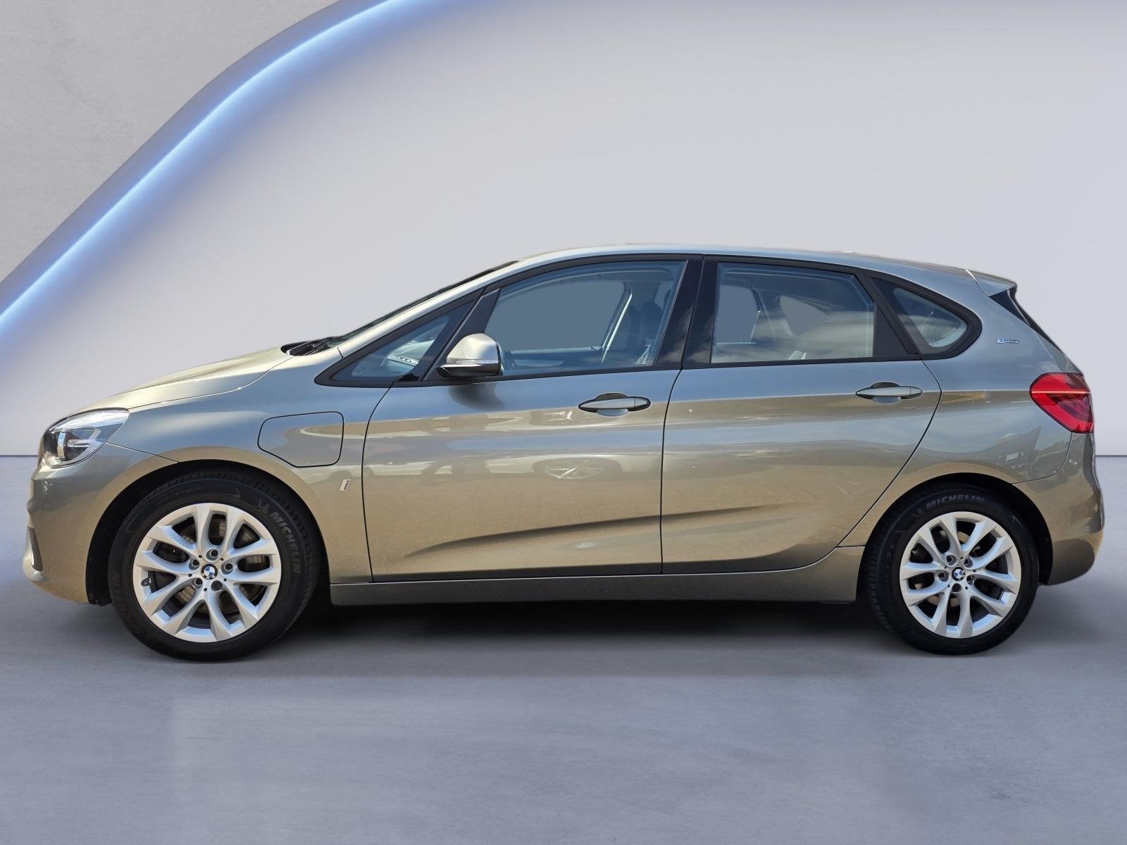 BMW 2-serie Active Tourer 225xe iPerformance /Apple Carplay/, Automaat, 8 kWh, Stof, Gebruikt