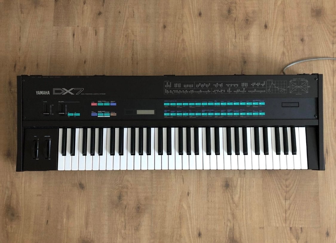 Yamaha DX7 Synthesizer met flightcase - Gereviseerd, Muziek en Instrumenten, Ophalen, 61 toetsen, Yamaha, Zo goed als nieuw