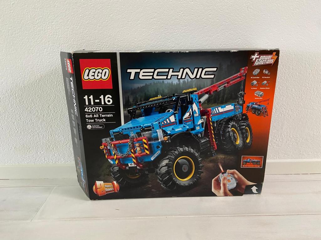 LEGO Technic 42070 6x6 All Terrain Sleepwagen, Compleet, Lego, Ophalen of Verzenden, Zo goed als nieuw