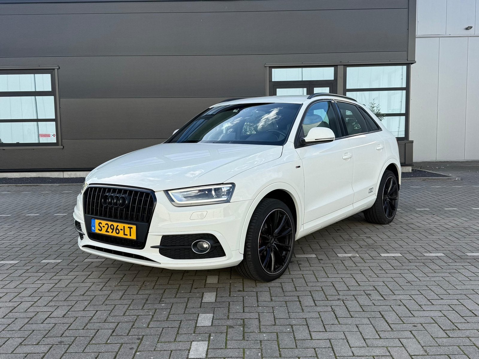 Audi Q3 2.0TFSI Quattro, Auto's, Euro 5, 1800 kg, Beige, 4 cilinders