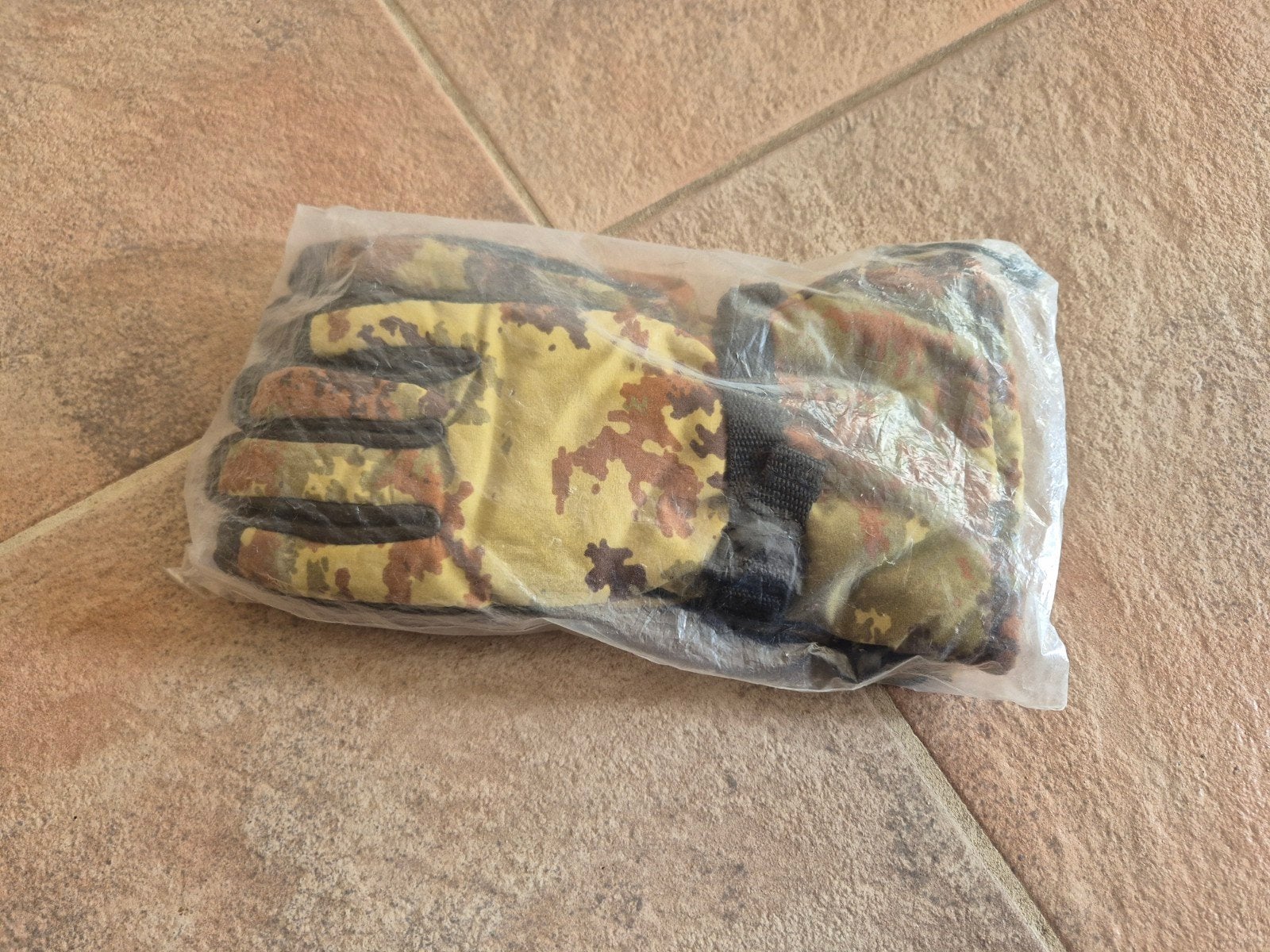 Italiaanse Leger Vegetato Camouflage Winter Handschoen, Ophalen of Verzenden
