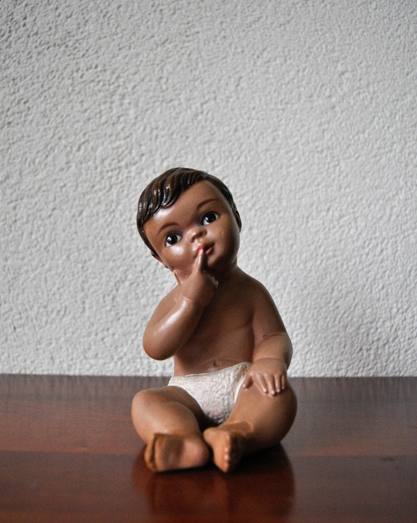 KLEIN Vintage Beeldje Baby Jongen 12 cm Pianobeeldje ?, Antiek en Kunst, Ophalen of Verzenden