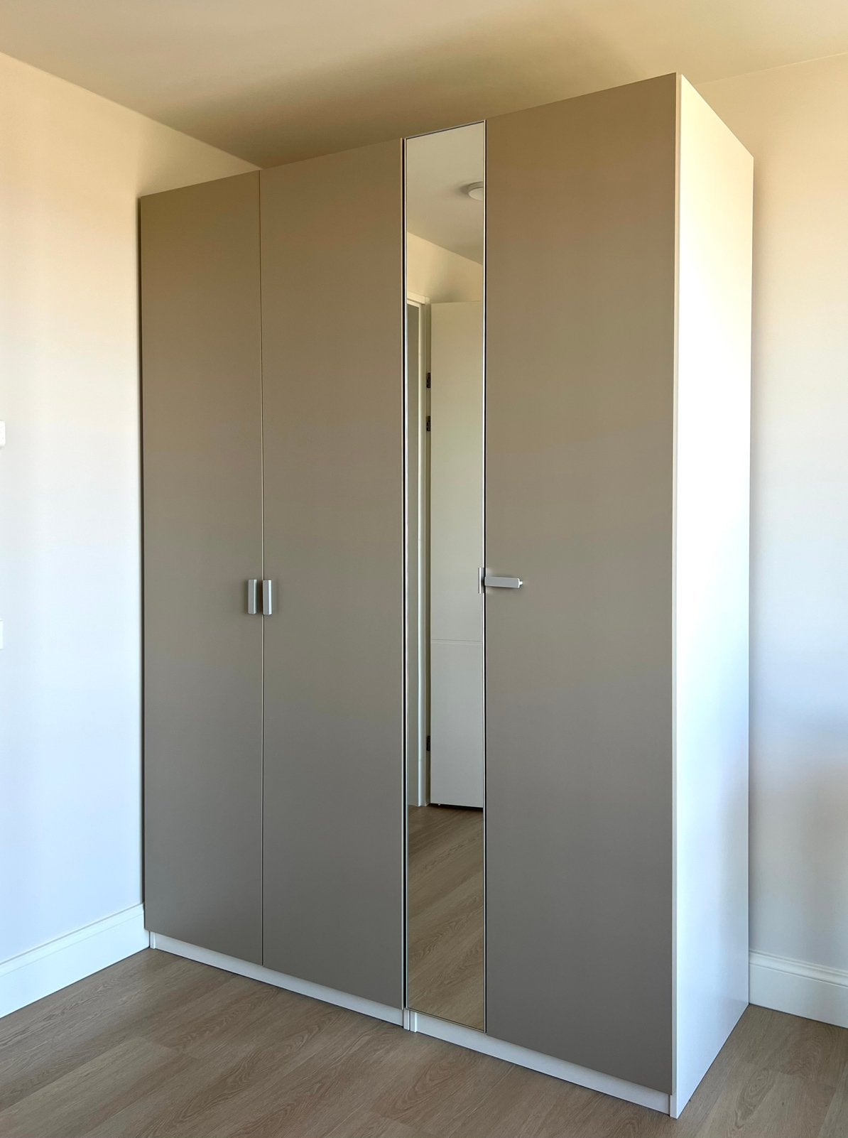 IKEA PAX wardrobe, Ophalen, 200 cm of meer, 150 tot 200 cm, Zo goed als nieuw