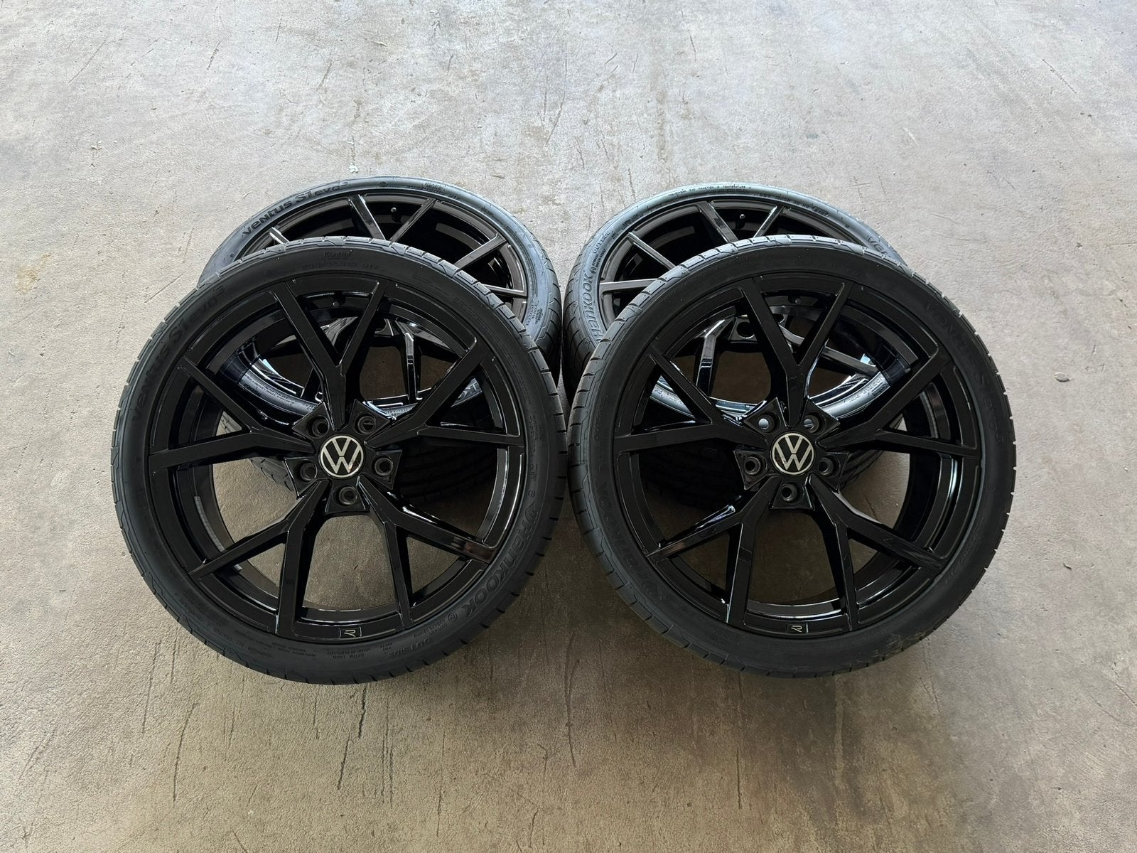 19'' Volkswagen Golf 8 GTI / R Estoril Velgen ORIGINEEL, Banden en Velgen, 235 mm, Personenwagen, Zomerbanden