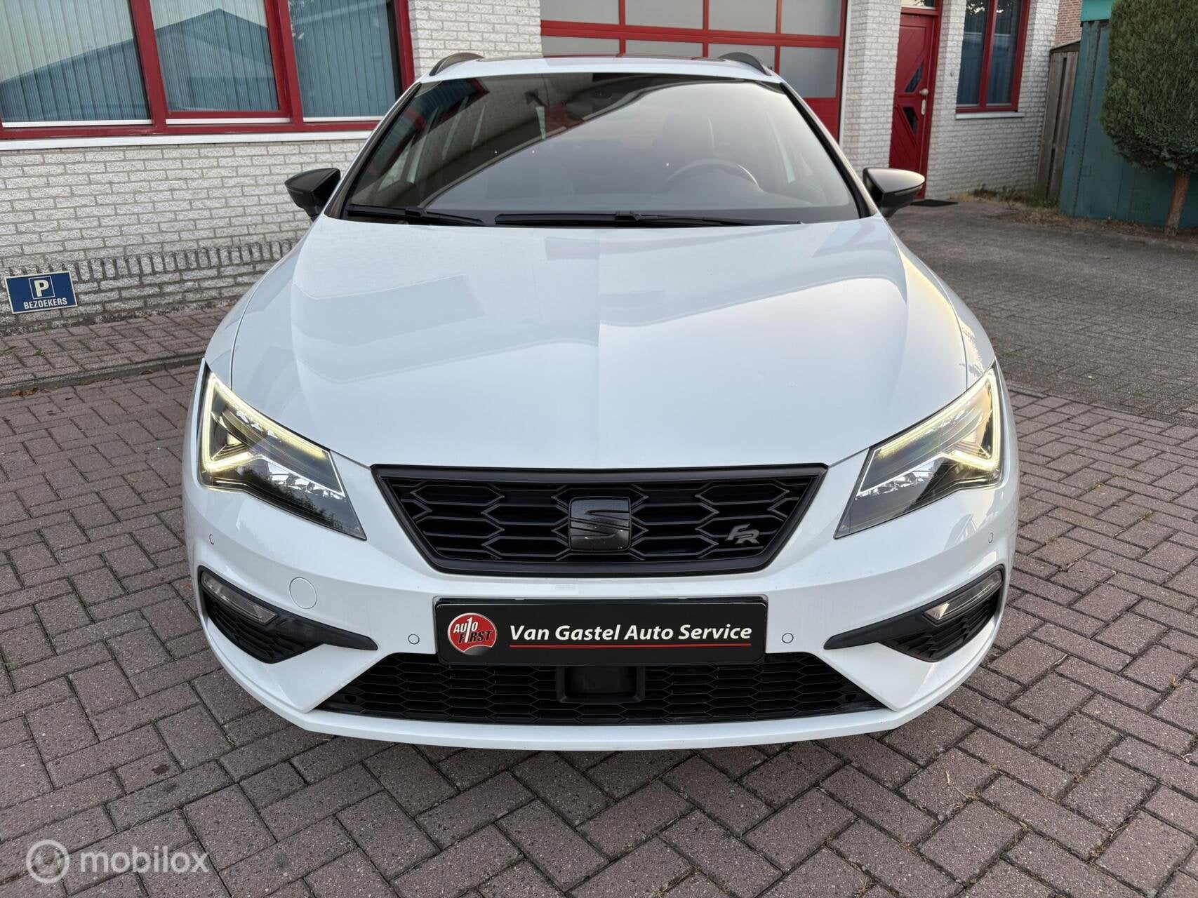 Seat Leon Sportstourer 1.5 TSI FR PANODAK/NAVI/BEATS AUDIO, Auto's, Seat, Voorwielaandrijving, 4 cilinders, 150 pk, Leon