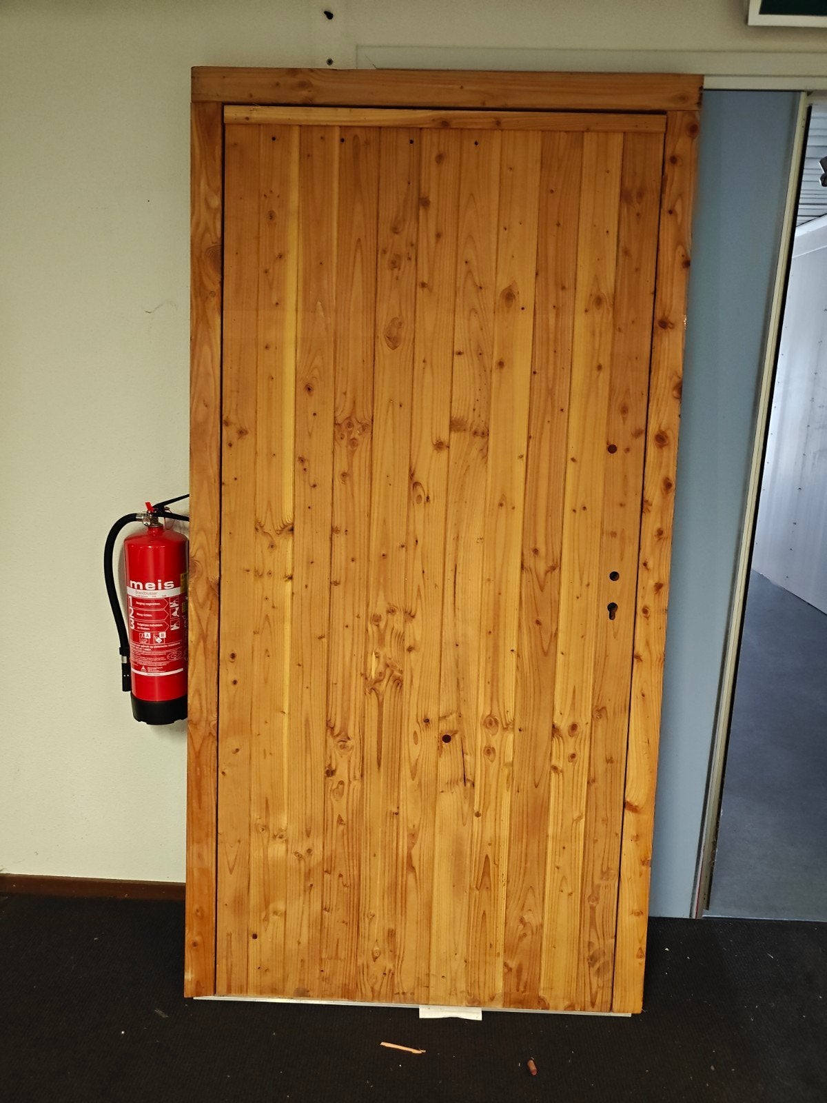 Douglas dichte brede en hoge deur 120x215cm kozijnmaat, 200 tot 215 cm, Hout, Ophalen, 100 tot 120 cm