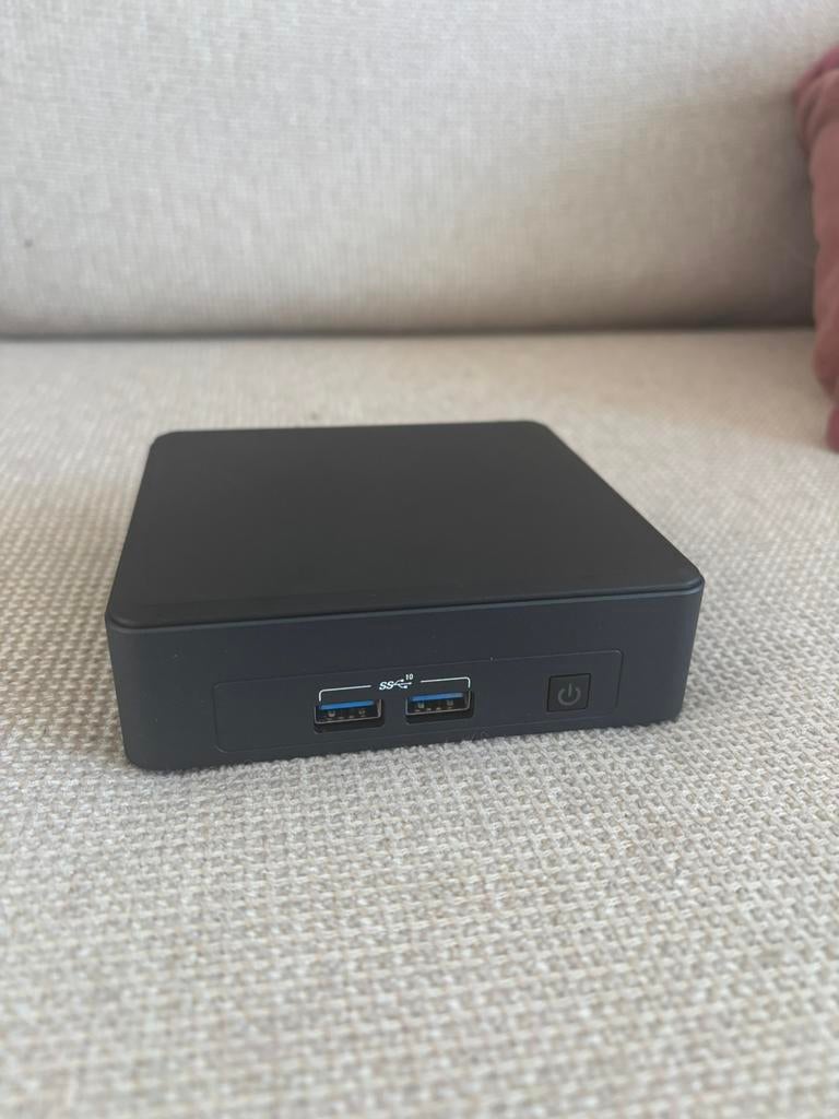 Intel NUC SBNUC11TNKi5000 - 8GB - 256GB SSD, Computers en Software, Desktop Pc's, 8 GB, Ophalen of Verzenden, Zo goed als nieuw