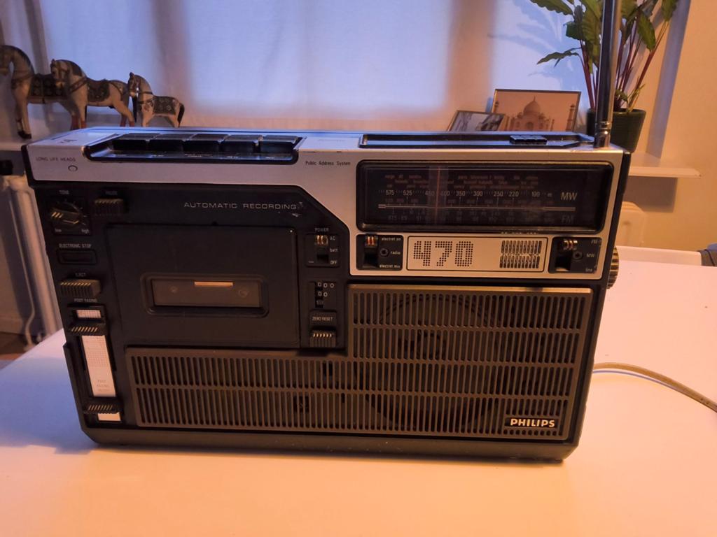 philips 470 vintage radio cassette recorder, Ophalen of Verzenden