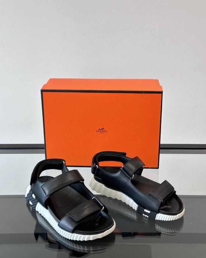 Hermes slippers, Kleding | Heren, Schoenen, Ophalen of Verzenden, Nieuw, Zwart
