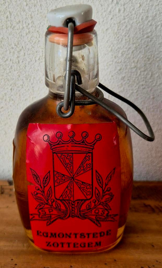 Verzamelaar; ZEER oude fles EGMONTSTEDE bier ZOTTEGEM, Ophalen of Verzenden, Zo goed als nieuw, Flesje(s), Overige merken