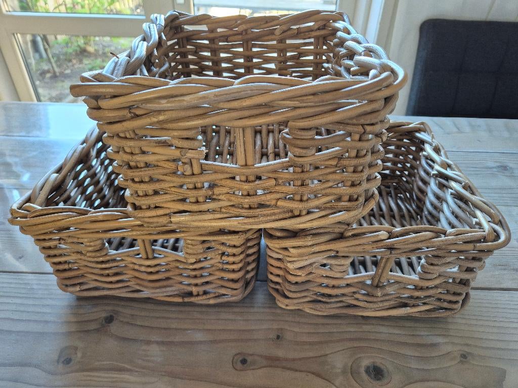 Mandjes riet, Huis en Inrichting, Ophalen, Gebruikt, Mand, Riet