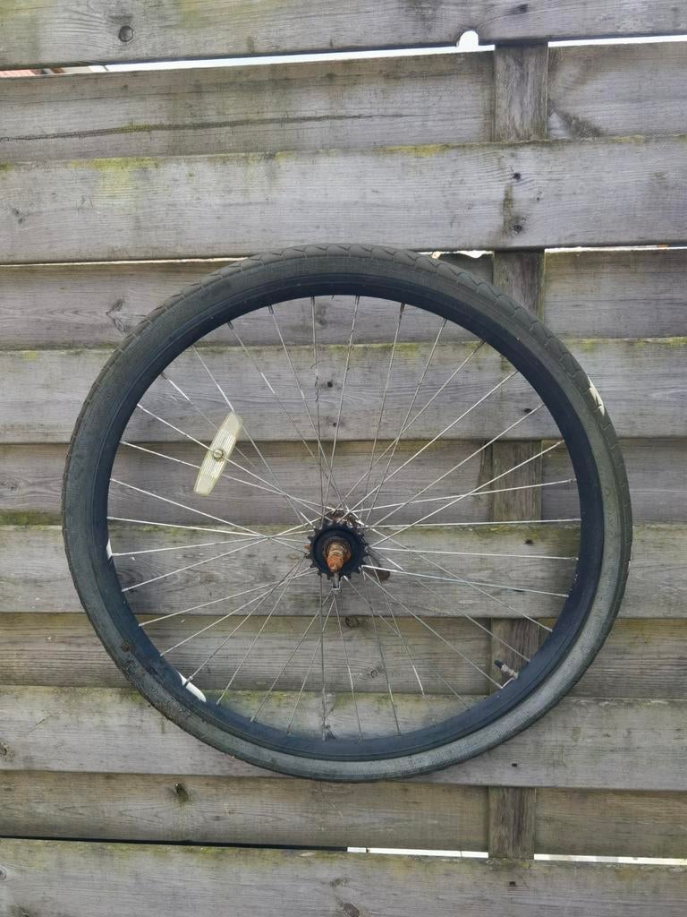 Gebruikt achter wiel voor oma fiets of oppo fiets, Ophalen of Verzenden