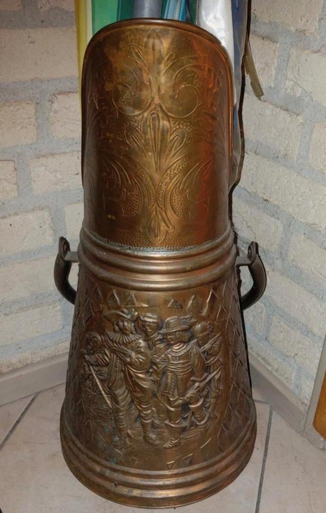 Antieke bronzen kolenkit kolenbak paraplubak ridders, Ophalen of Verzenden, Gebruikt, Overige materialen