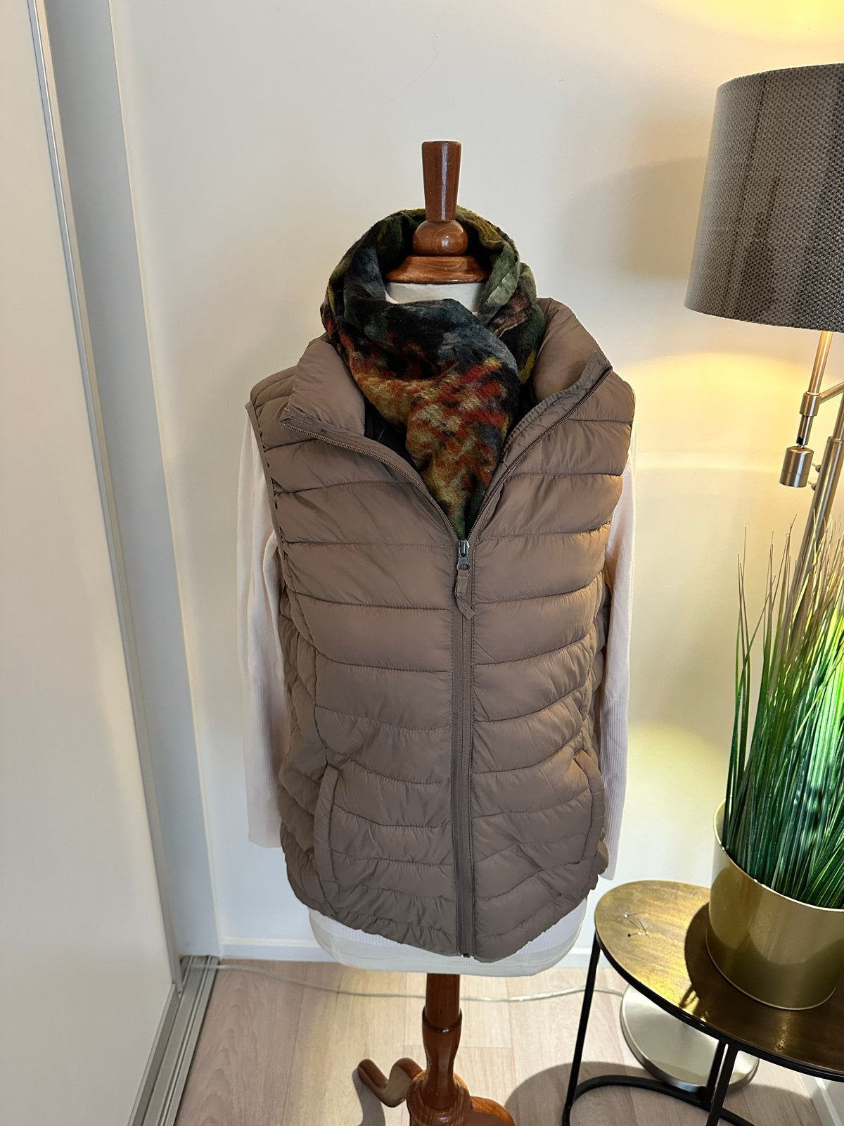 Bodywarmer maat 42 NIEUW, Kleding | Dames, Ophalen of Verzenden, Nieuw, Maat 42/44 (L), Bruin
