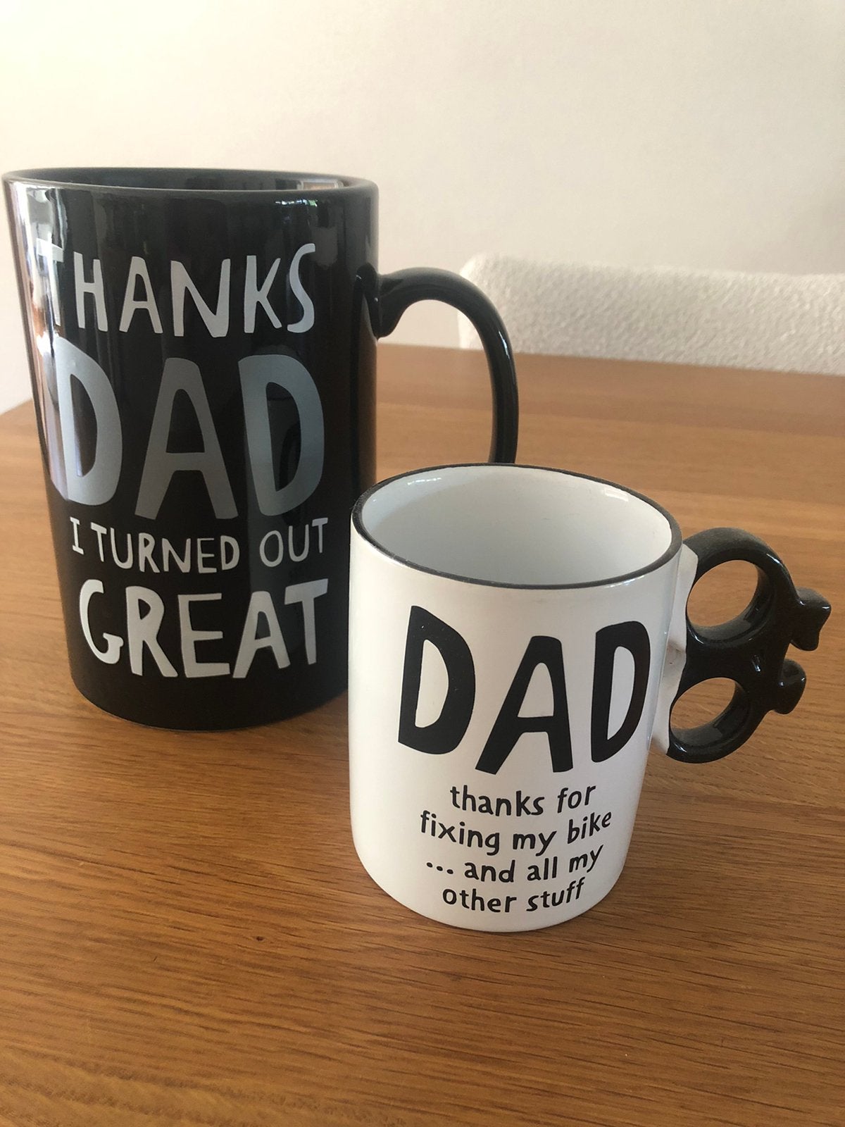 Papa mok thanks dad 2 stuks NIEUW, Keramiek, Ophalen of Verzenden, Zo goed als nieuw, Overige stijlen