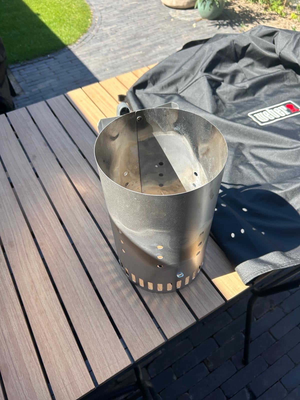 Weber brikettenstarter groot en Weber premium hoes 57 cm, Ophalen of Verzenden, Zo goed als nieuw