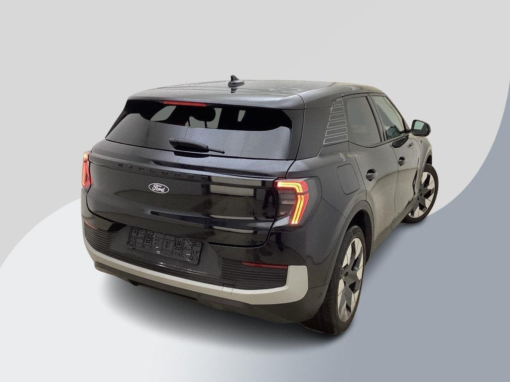Ford Explorer Premium Extended Range AWD 79 kWh 11.000 KM |, Auto's, Ford, Automaat, Gebruikt, Zwart, Vierwielaandrijving