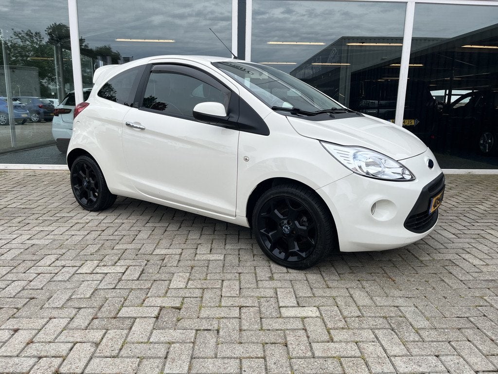 Ford Ka 1.2 Titanium X start/stop Airco / Leer / Stoelverwar, Auto's, Voorwielaandrijving, Euro 5, Gebruikt, 1242 cc