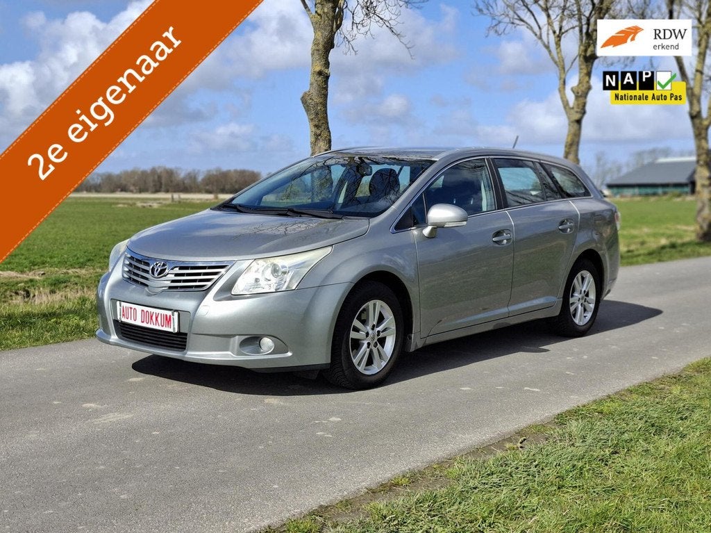 Toyota Avensis Wagon 1.8 VVTi Dynamic, 2e EIGENAAR, Auto's, 4 cilinders, Parkeersensor, Origineel Nederlands, Handgeschakeld