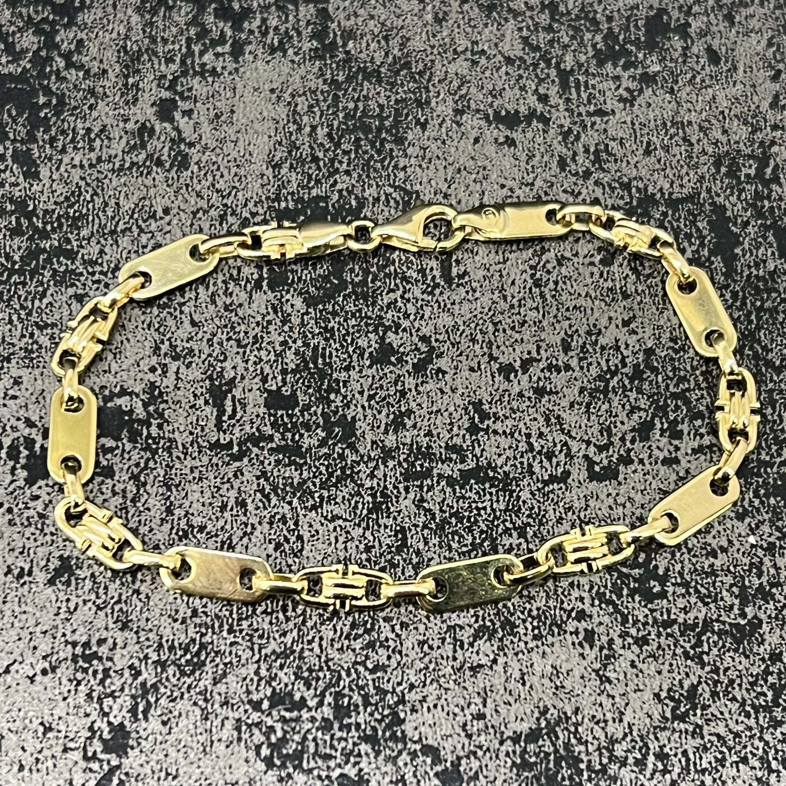14 karaat gouden armband massief magnum schakel, Sieraden, Tassen en Uiterlijk, Ophalen of Verzenden, Zo goed als nieuw, Goud