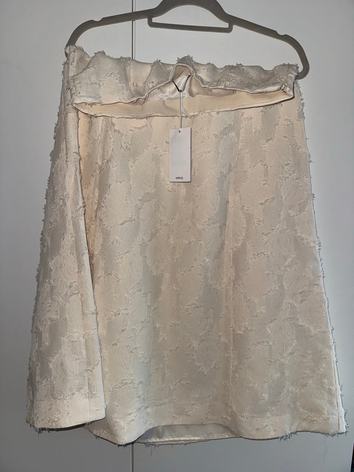 Nieuwe Mango Falda 304 Flocked Rok - Maat M, Kleding | Dames, Rokken, Maat 38/40 (M), Beige, Nieuw, Ophalen of Verzenden