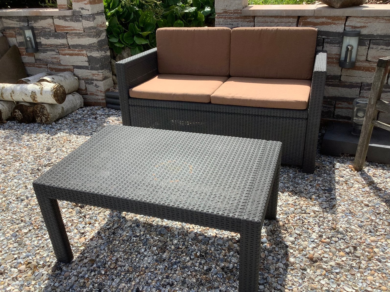 Allibert tuinbank met kussens en bijpassende tafel, Tuin en Terras, Tuinbanken, Ophalen, Gebruikt, Kunststof