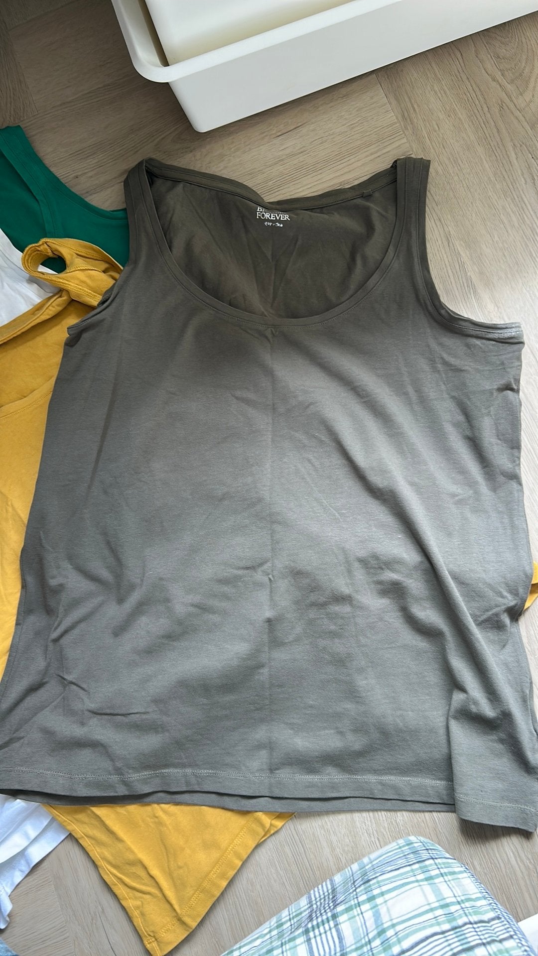 Top legergroen paprika maat s, Ophalen of Verzenden, Zo goed als nieuw, Groen, Shirt of Top
