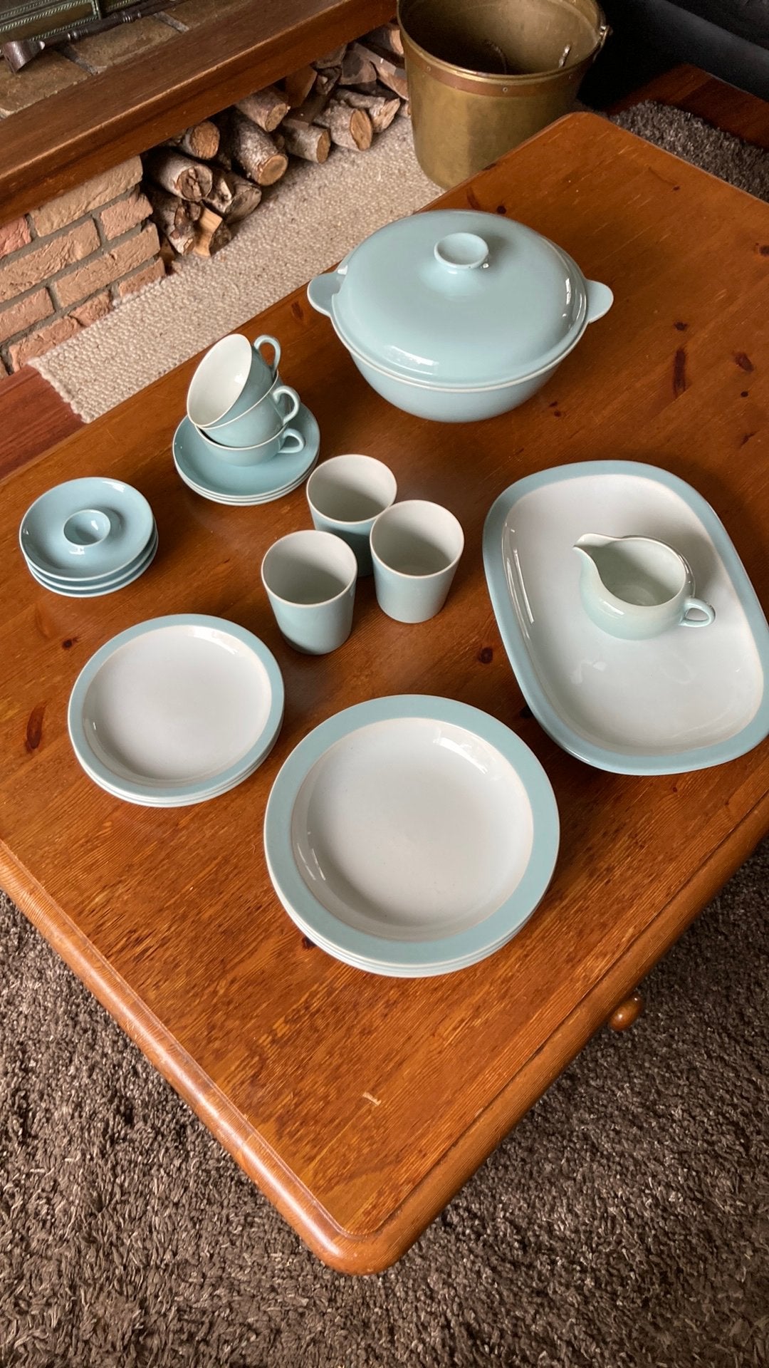 Vintage serviesgoed FRIS pastelblauw met wit, Ophalen
