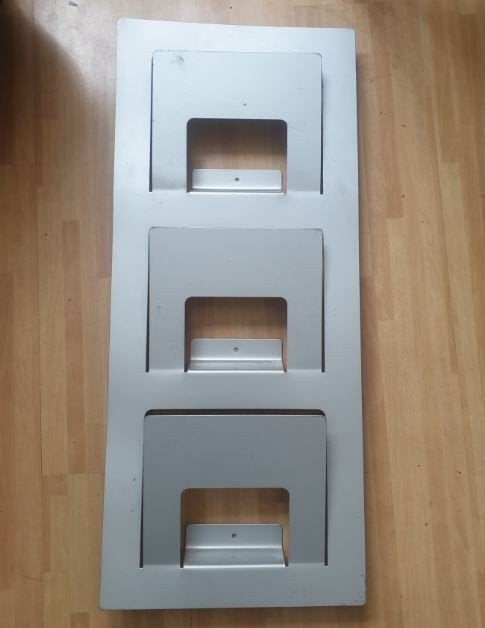 metalen wand- tijdschriftenrek van ikea, Ophalen of Verzenden, Zo goed als nieuw