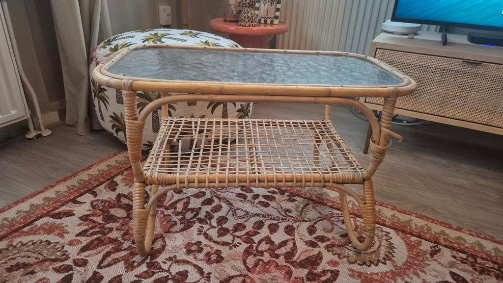 Vintage rotan tafel met gewolkt glas OPHALEN, Minder dan 55 cm, Rond, Glas, Ophalen