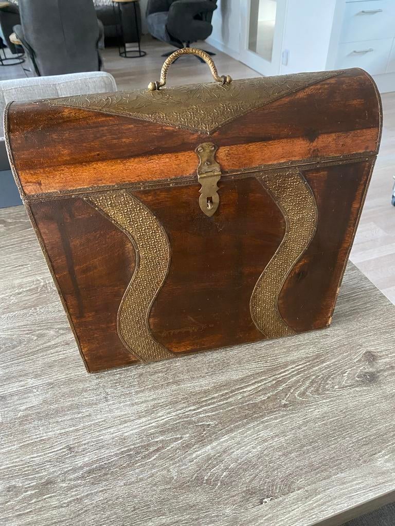 Vintage Wijnkist met Metalen Details, Ophalen